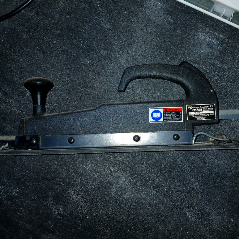 Chicago Pneumatic Dual Piston Air Sander